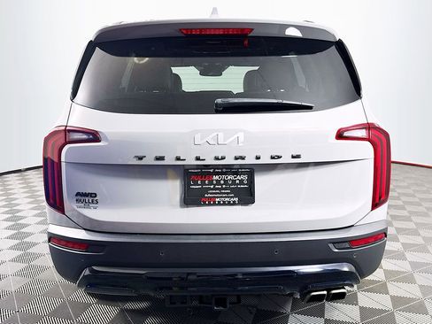 Used 2022 Kia Telluride SX w/ SX Prestige Package AWD/4WD image 6