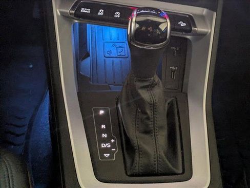 Used 2021 Audi Q3 2.0T Premium Plus image 12