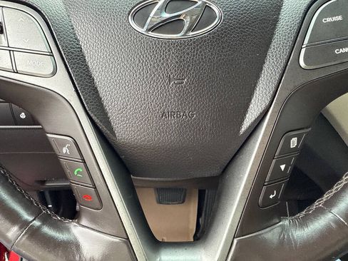 Used 2017 Hyundai Santa Fe Limited image 36