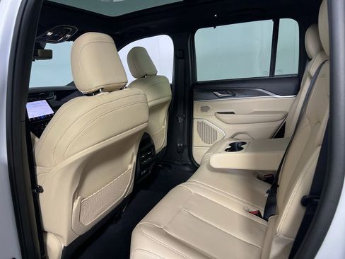 Used 2022 Jeep Grand Cherokee Limited 4xe w/ Luxury Tech Group II image 27