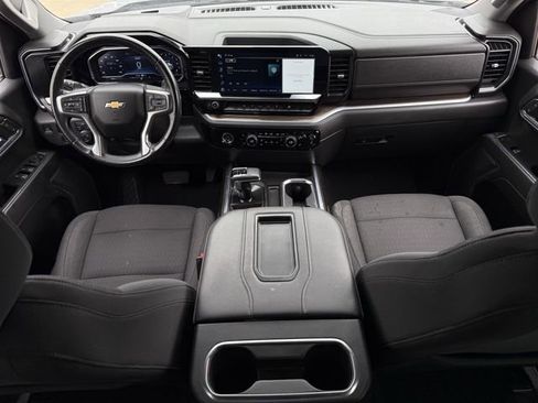Used 2022 Chevrolet Silverado 1500 LT image 10