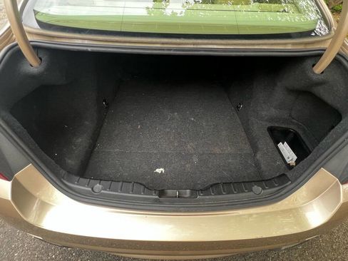 Used 2011 BMW 550i xDrive 550i xDrive AWD 4dr Sedan image 14