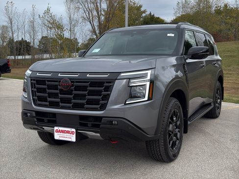 New 2026 Nissan Armada PRO-4X w/ Captain's Chari Seat Package image 2