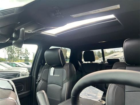 New 2026 RAM 2500 Laramie AWD/4WD image 23