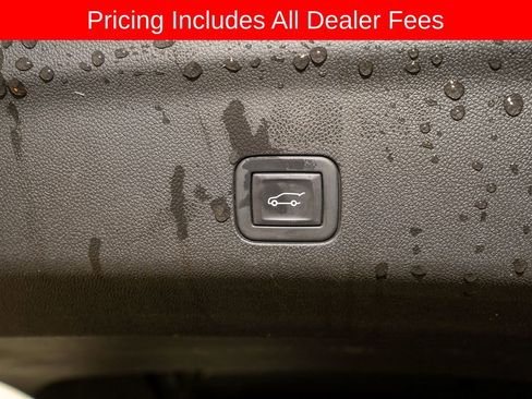 Used 2023 GMC Yukon Denali w/ Denali Reserve Package AWD/4WD image 6