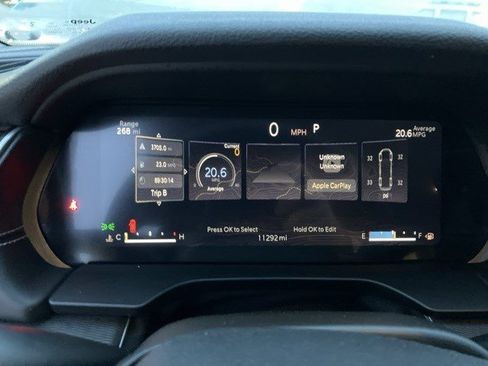 Used 2023 Jeep Grand Cherokee Laredo X image 15