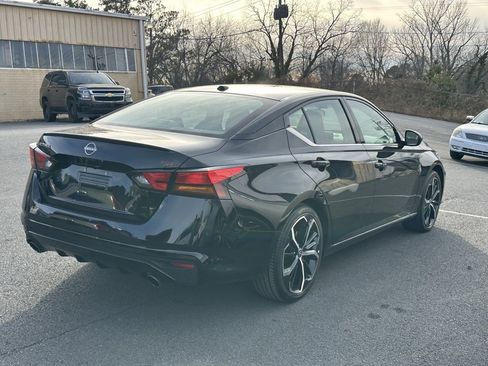 Used 2025 Nissan Altima 2.5 SR image 8