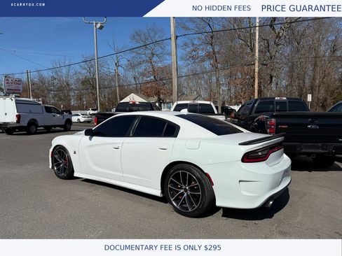 Used 2015 Dodge Charger R/T Scat Pack image 3