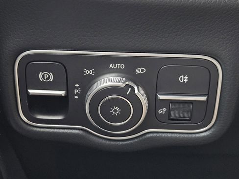 Certified 2025 Mercedes-Benz G 63 AMG 4MATIC image 15