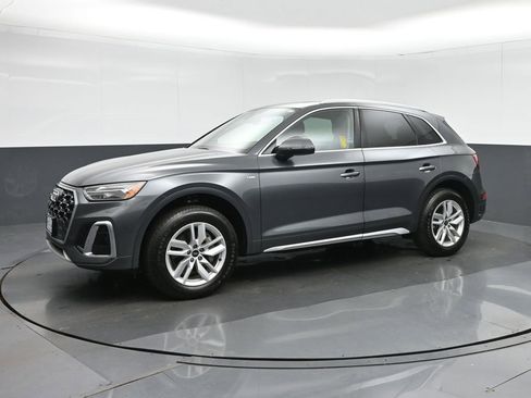 Used 2022 Audi Q5 2.0T Premium AWD/4WD image 3
