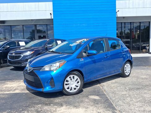 Used 2017 Toyota Yaris L FWD image 2