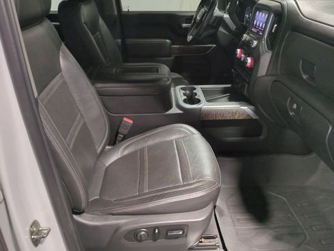 Used 2020 GMC Sierra 3500 Denali w/ Denali Ultimate Package image 27