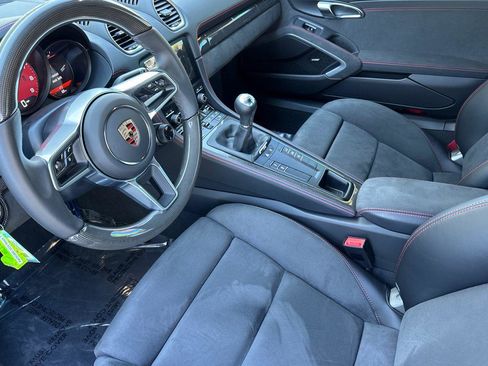Used 2025 Porsche 718 Cayman GTS image 9