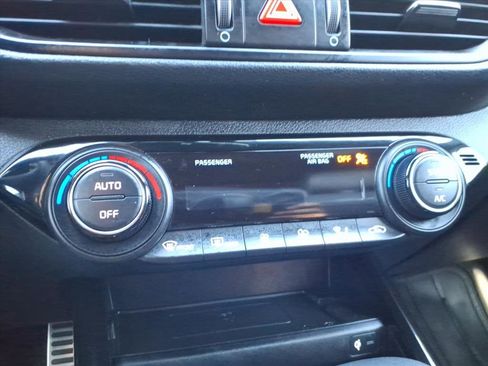 Used 2024 Kia Forte GT-Line w/ GT-Line Premium Package image 24