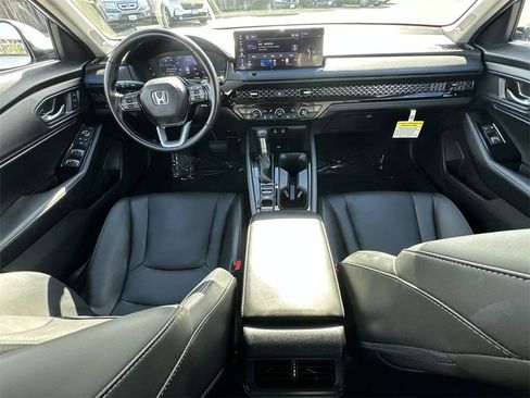 Used 2024 Honda Accord Touring image 29