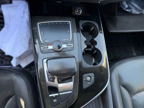 Used 2017 Audi Q7 2.0T Premium image 35