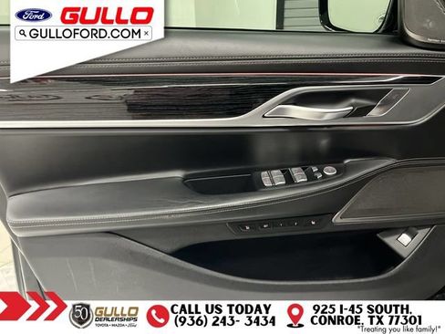 Used 2020 BMW 750i xDrive w/ Autobahn Package AWD/4WD image 19
