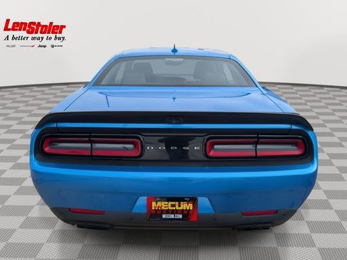 Used 2019 Dodge Challenger SRT Hellcat image 4