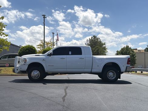 Used 2022 RAM 3500 Laramie AWD/4WD image 14