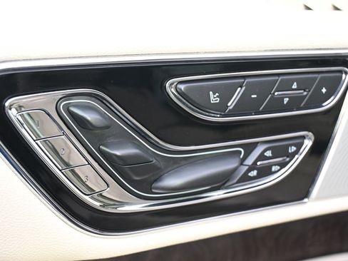 Used 2020 Lincoln Navigator Reserve w/ Luxury Package AWD/4WD image 11