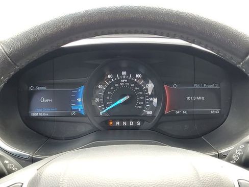 Used 2020 Ford Edge Titanium AWD/4WD image 22