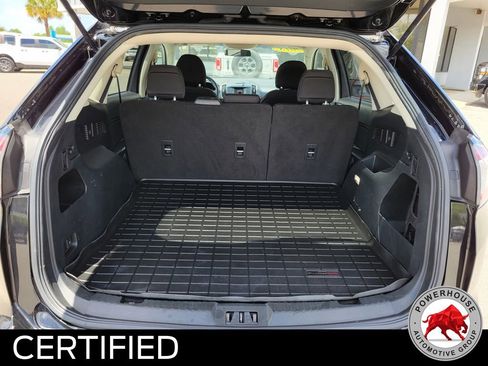 Used 2018 Ford Edge SE FWD image 14