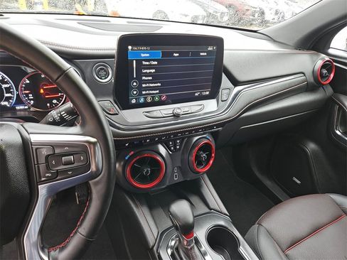 Used 2025 Chevrolet Blazer RS image 20