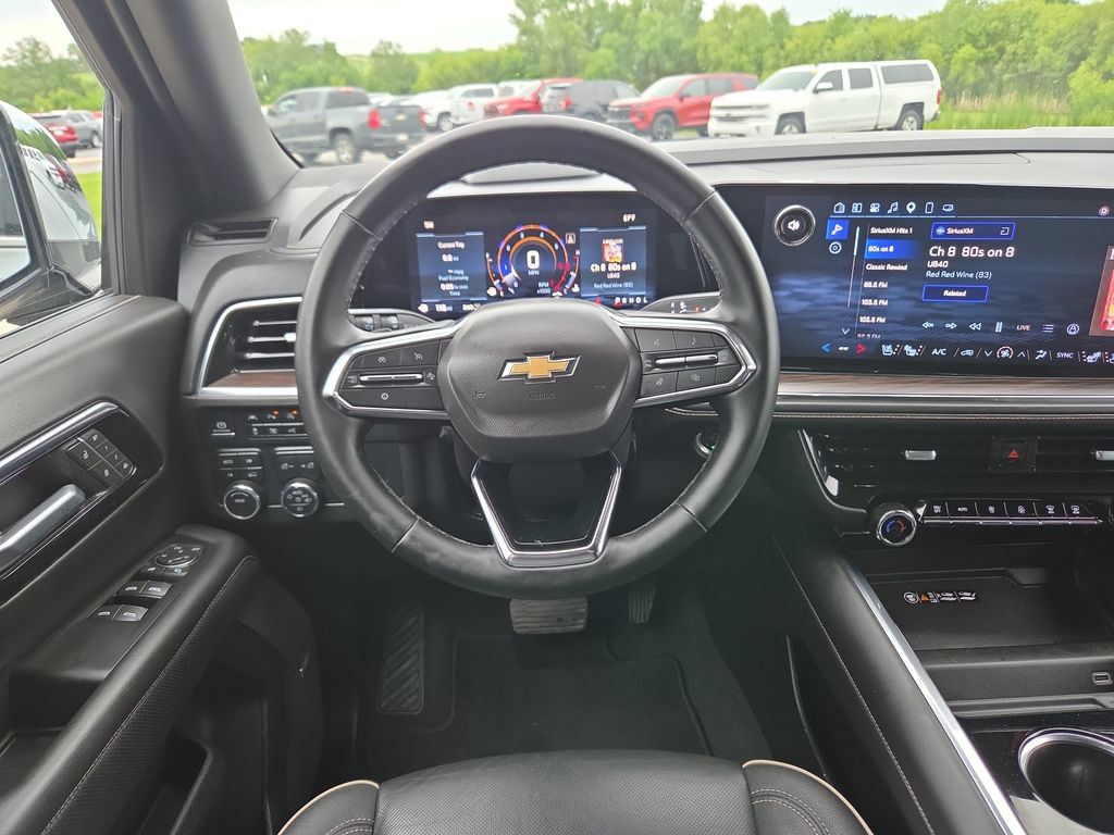 Certified 2025 Chevrolet Tahoe Premier AWD/4WD image 12