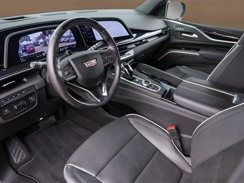 Used 2024 Cadillac Escalade Sport w/ LPO, ONYX Package image 10