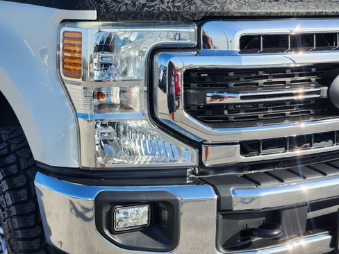 Used 2022 Ford F250 Lariat w/ Lariat Ultimate Package AWD/4WD image 8