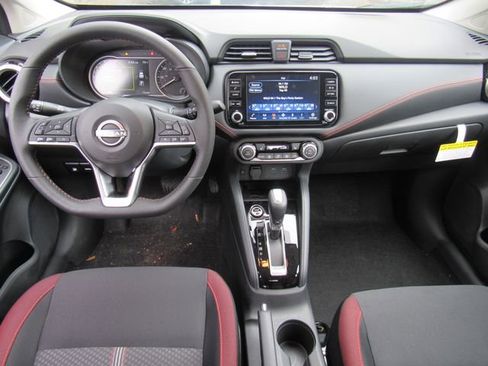 New 2025 Nissan Versa SR w/ Trunk Package FWD image 10