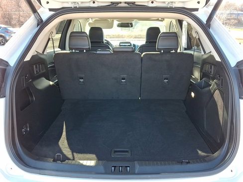 Used 2022 Ford Edge Titanium w/ Class II Trailer Tow Package image 28