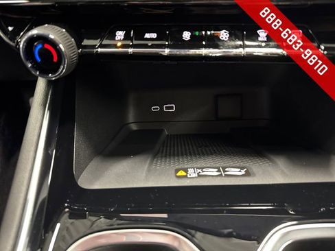 New 2026 Chevrolet Traverse LT image 17