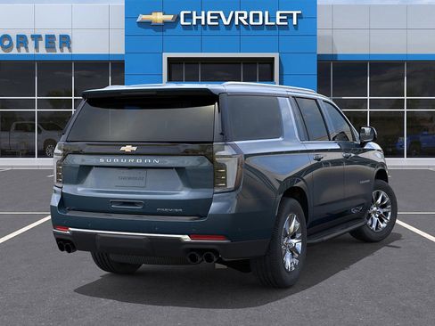 New 2025 Chevrolet Suburban Premier image 4
