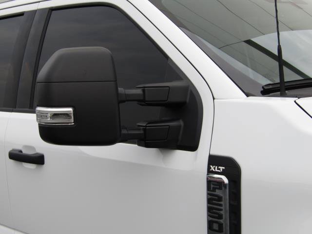 Used 2025 Ford F250 XLT AWD/4WD image 6