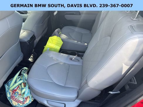 Used 2021 Toyota Highlander Platinum image 35