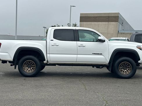 Certified 2023 Toyota Tacoma 4x4 Double Cab image 6