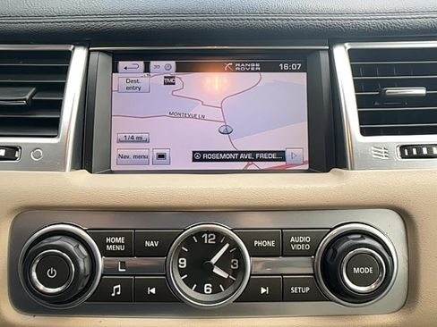 Used 2012 Land Rover Range Rover Sport HSE AWD/4WD image 9