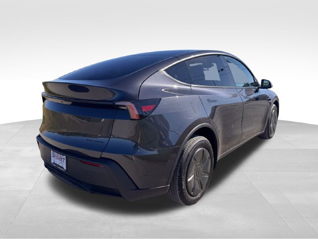 Used 2026 Tesla Model Y AWD image 6