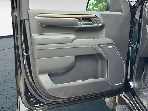 New 2026 GMC Sierra 1500 Elevation w/ Elevation Premium Package AWD/4WD image 12