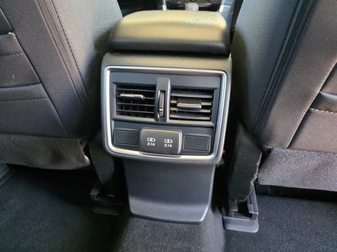 Used 2022 Subaru Forester Premium AWD/4WD image 14