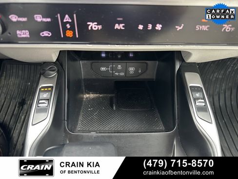 Certified 2025 Kia Sorento EX w/ Panoramic Sunroof Package image 23