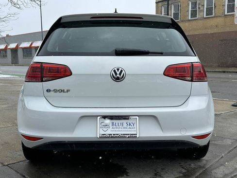Used 2016 Volkswagen e-Golf SE image 6