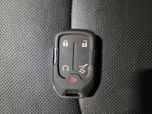 Used 2023 GMC Terrain SLT image 32