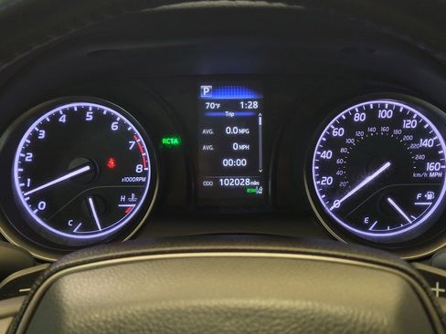 Used 2022 Toyota Camry SE w/ Audio Upgrade Package FWD image 23