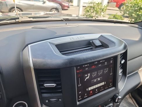 Used 2020 RAM 1500 Big Horn AWD/4WD image 24
