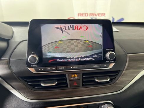 Used 2024 Nissan Altima 2.5 SV image 19