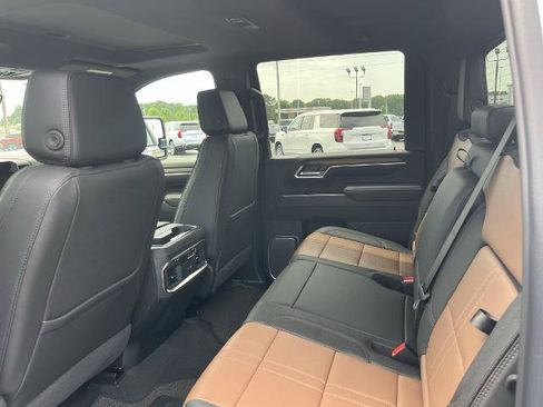 New 2026 Chevrolet Silverado 2500 High Country w/ High Country Premium Package AWD/4WD image 4