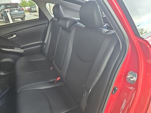 Used 2015 Toyota Prius Persona Series FWD image 11