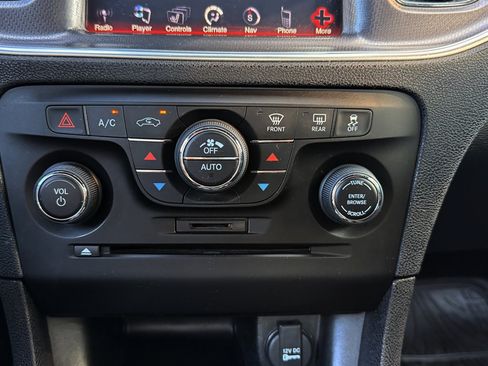 Used 2012 Dodge Charger R/T RWD image 22